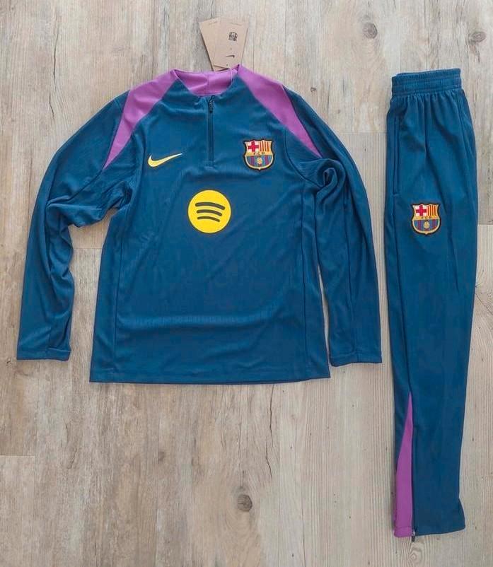 FC Barcelona kids trainingspak 2025-2026, Sport en Fitness, Voetbal, Nieuw, Trainingspak, Maat XS of kleiner, Ophalen of Verzenden