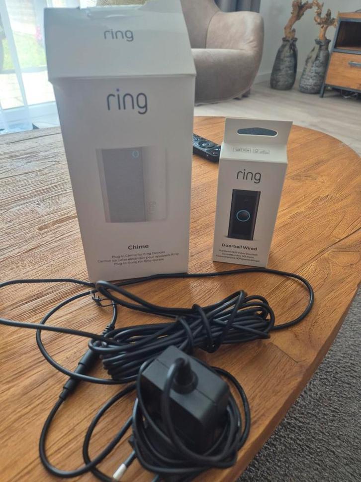 Ring Deurbel + Chime, Huis en Inrichting, Deurbellen, Zo goed als nieuw, Bedraad, Compatibel met smartphone, Terugspreekfunctie