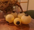 Vintage
5 heksenballen, zacht geel., Ophalen of Verzenden, Zo goed als nieuw
