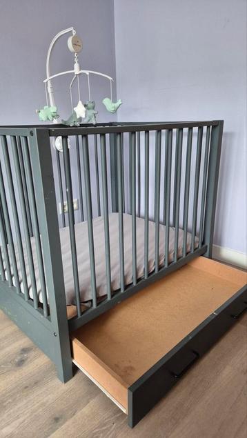 Europe Baby Robin II Box Met Lade Mat Antraciet beschikbaar voor biedingen