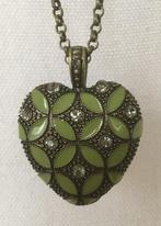 Lovisa groen strass hart hanger aan lange ketting, Overige materialen, Nieuw, Ophalen of Verzenden, Met strass