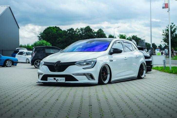 Renault Mégane 4 GT op airride, Auto's, Renault, Particulier, Mégane, Achteruitrijcamera, Adaptieve lichten, Airbags, Airconditioning