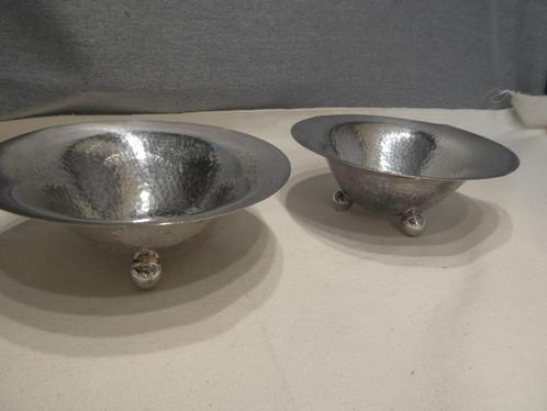 2 bonbon schaaltjes Wellner gehamerd zilver Art Deco, Huis en Inrichting, Woonaccessoires | Schalen en Manden, Gebruikt, Schaal