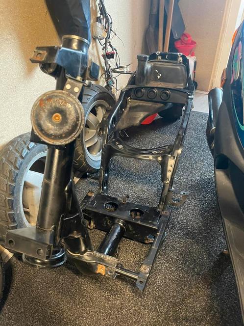 Piaggio zip 2000 snor frame, Motoren, Tuning en Styling, Ophalen