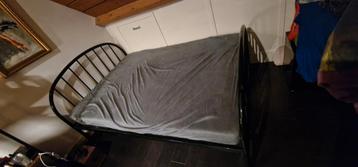 Metal black Bedframe 140x200