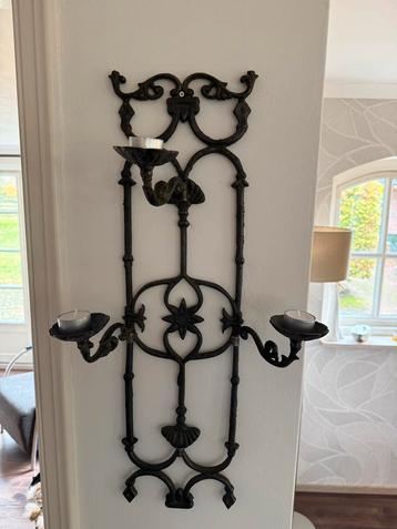 Gietijzeren Wandkandelaar beschikbaar voor biedingen