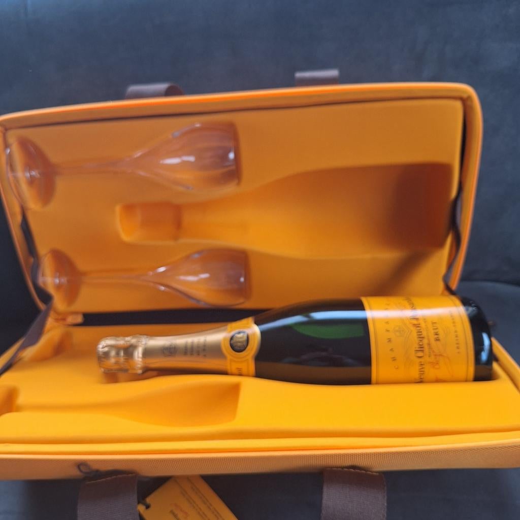 Veuve Clicquot Reistas met Champagne en Glazen, Verzamelen, Wijnen, Ophalen of Verzenden, Zo goed als nieuw