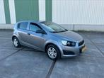 Chevrolet Aveo 1.2 5-DEURS 2012 Grijs, Auto's, Voorwielaandrijving, Euro 5, Stof, Aveo