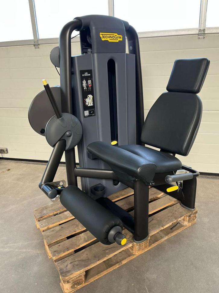 Technogym Selection Leg Extension, Sport en Fitness, Fitnessapparatuur, Gebruikt, Benen, Ophalen of Verzenden