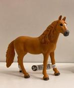 Schleich Duitse Rijpony Merrie met vaan ~ 13925, Verzamelen, Dierenverzamelingen, Ophalen of Verzenden, Zo goed als nieuw, Paard