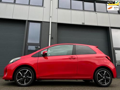 Toyota Yaris 1.4 D-4D-F Aspiration | Xenon / LED | Navigatie, Auto's, Toyota, Bedrijf, Te koop, Yaris, ABS, Achteruitrijcamera
