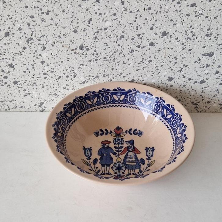 Johnson Brothers Old Graniet Hearts en Flowers schaal, Antiek en Kunst, Antiek | Servies los, Ophalen of Verzenden