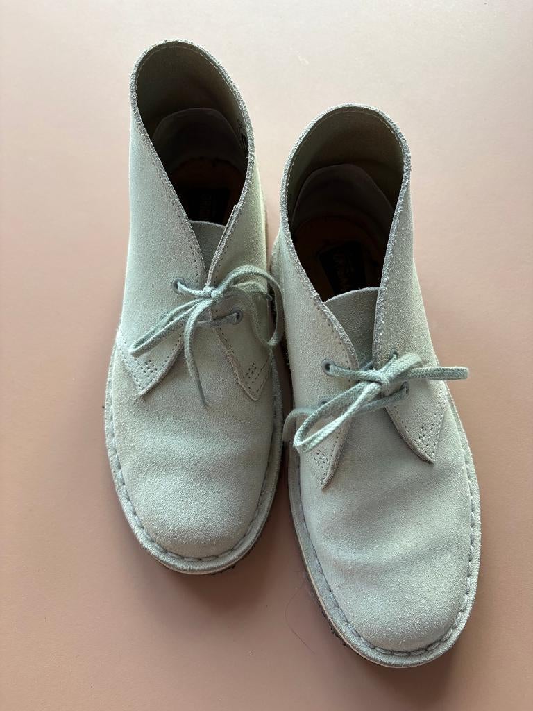 Classic Clark desert boots, maat 36, gebroken wit, suède, Schoenen met lage hakken, Wit, Ophalen of Verzenden, Zo goed als nieuw