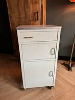 Vintage ziekenhuis nachtkastje, Ophalen, Gebruikt, Metaal of Aluminium, Minder dan 45 cm