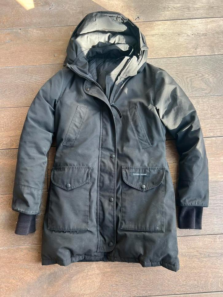 Winterjas Dames Canada Goose maat S / P trillium parka, Kleding | Dames, Jassen | Winter, Zo goed als nieuw, Zwart, Ophalen of Verzenden