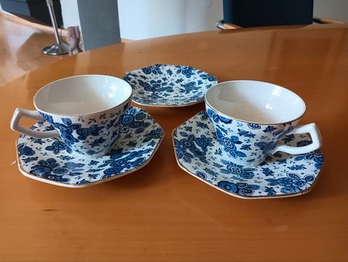 Beatrix 2 koffiekoppen en schotel compleet gaaf, Antiek en Kunst, Antiek | Servies los, Ophalen of Verzenden