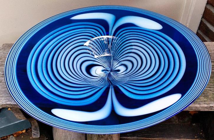 Glaskunst Glazen Schaal - Blauw Wit - 45x38CM - 100% Gaaf, Antiek en Kunst, Antiek | Glas en Kristal, Ophalen of Verzenden