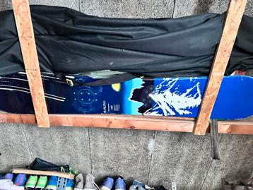 Generics snowboard 155 beschikbaar voor biedingen