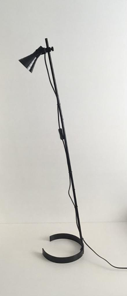 Leuke eenvoudige vloerlamp, Huis en Inrichting, Lampen | Vloerlampen, Zo goed als nieuw, 150 tot 200 cm, Kunststof, Metaal, Ophalen