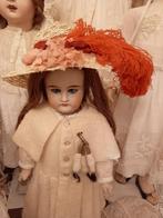 Oud antiek poppenhoedje., Ophalen of Verzenden