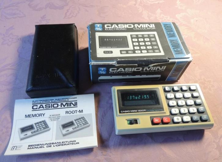 Casio Mini Memory calculator groene VFD display 1974, Verzamelen, Elektronische Apparatuur, Computers en Rekenmachines, Ophalen of Verzenden