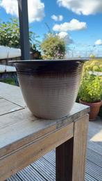 Bloempot 20 cm breed en 20 cm hoog, Ophalen, Rond, Binnen, Zo goed als nieuw