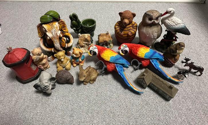 Veel beeldjes, Verzamelen, Beelden en Beeldjes, Zo goed als nieuw, Dier, Ophalen of Verzenden