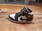 Zwarte Jordan Mid sneakers maat 42 ., Kleding | Dames, Schoenen, Zwart, Ophalen of Verzenden, Sneakers of Gympen, Jordan