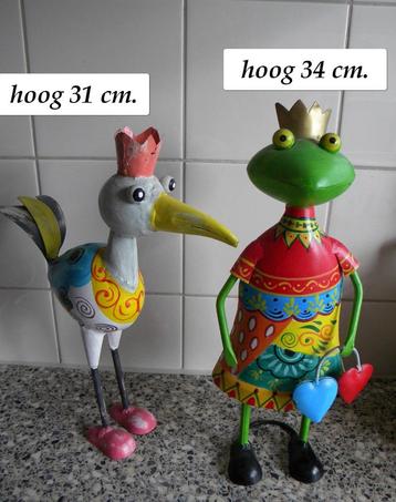 KIKKER METAAL, VOGEL METAAL, VROLIJKE KLEUREN IN NETTE STAAT beschikbaar voor biedingen
