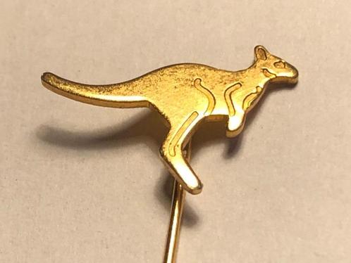 Metalen Springend KANGAROE Speld (Messingkleur)., Verzamelen, Speldjes, Pins en Buttons, Zo goed als nieuw, Speldje of Pin, Dier of Natuur