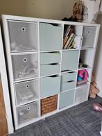 Ikea kallax kast inclusief manden voor alle vakken, Huis en Inrichting, Kasten | Boekenkasten, 25 tot 50 cm, Zo goed als nieuw