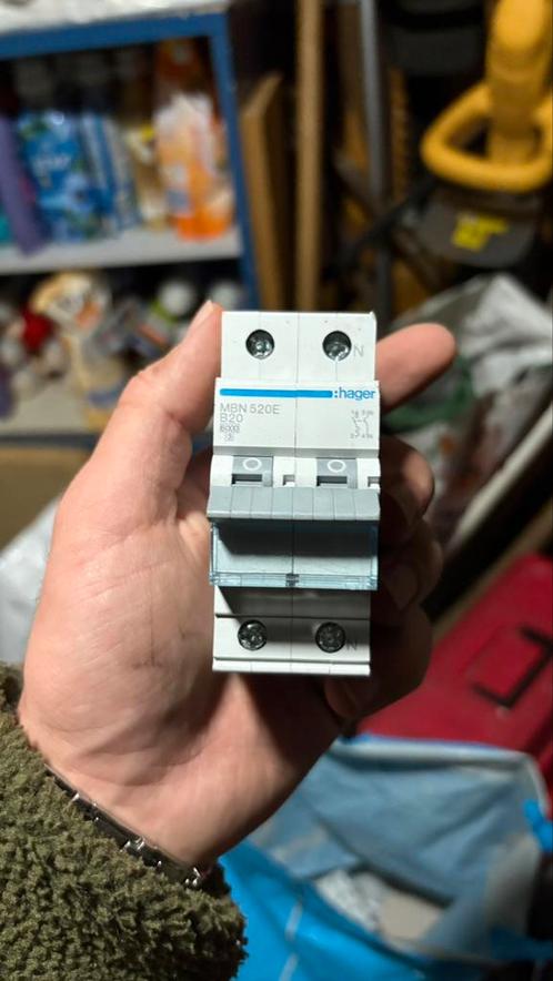 Hager instalatieautomaat, Doe-het-zelf en Verbouw, Elektra en Kabels, Nieuw, Overige typen, Verzenden