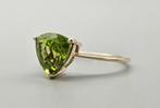 Gouden Vintage ring met edelsteen peridot. 2025/357, 18 tot 19, ., Ophalen of Verzenden, Zo goed als nieuw