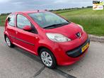 Peugeot 107 / 5 drs 1.0-12V XR NWE APK!, Voorwielaandrijving, Gebruikt, 4 stoelen, Airbags
