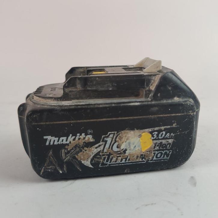 Makita 18V 3.0Ah accu || Nu voor €29.99!, Verzamelen, Retro, Huis en Inrichting, Ophalen of Verzenden
