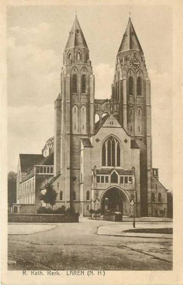 (300-161-035) Laren Kerk beschikbaar voor biedingen