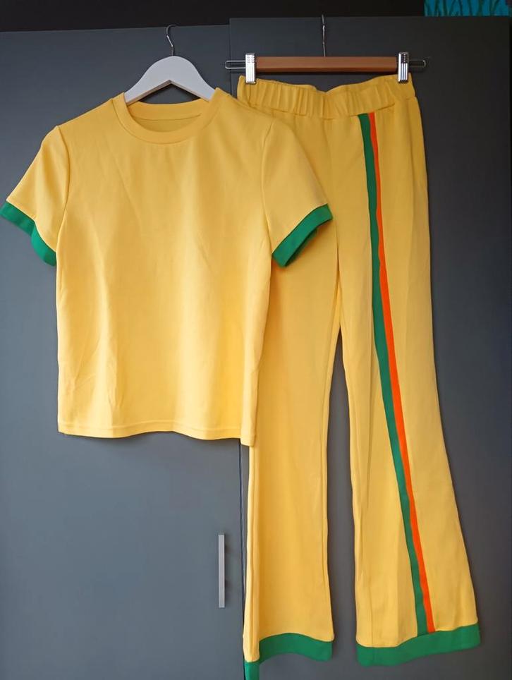 Heerlijk zittend huispak, truitje en broek mt S, lichtgeel, Kleding | Dames, Huispakken, Zo goed als nieuw, Maat 36 (S), Geel