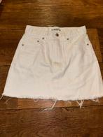 Dames witte korte spijkerrok van Pull And Bear, Ophalen of Verzenden, Zo goed als nieuw, Wit, Boven de knie