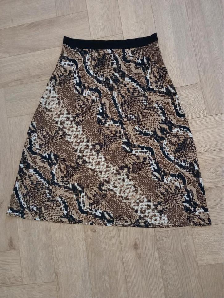 Rok Opus, Kleding | Dames, Rokken, Zo goed als nieuw, Maat 38/40 (M), Bruin, Onder de knie, Ophalen of Verzenden