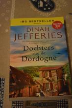 boek van Dinah Jefferies/dochters van de Dordogne, Ophalen of Verzenden, Zo goed als nieuw, Dinah Jefferies