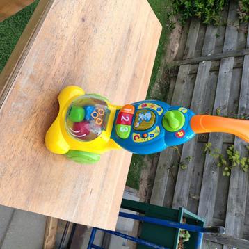 VTech tel en leer stofzuiger met originele ballen beschikbaar voor biedingen