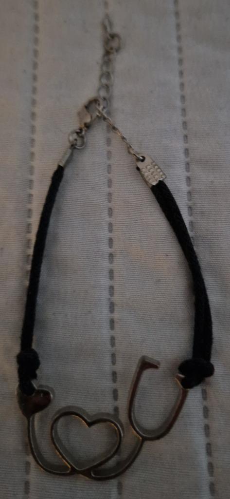 Armband sleutelhanger medisch verpleging verpleegkundige, Sieraden, Tassen en Uiterlijk, Armbanden, Zo goed als nieuw, Zilver