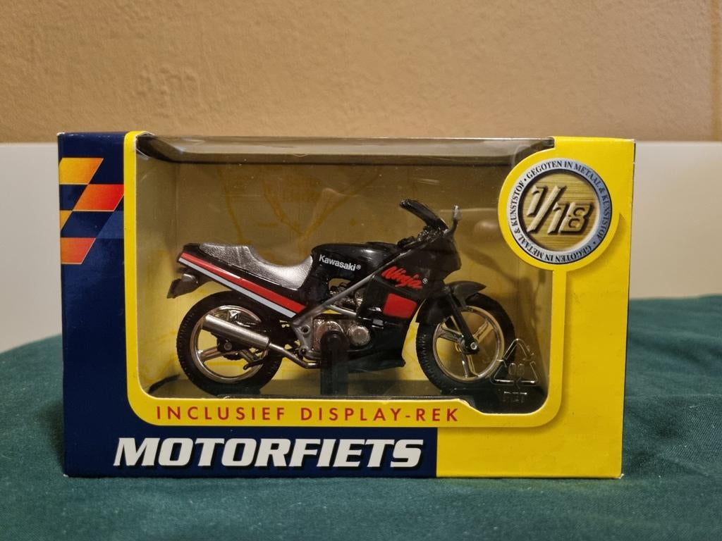Kawasaki Ninja Schaalmodel modelmotor op schaal, Overige merken, 1:50 of kleiner, Auto, Verzenden