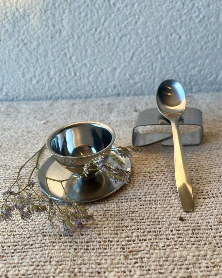 Eierdop setje inox, Huis en Inrichting, Keuken | Servies, Overige stijlen, Glas, Ophalen of Verzenden