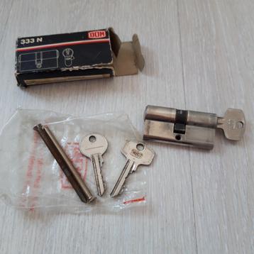 DOM 333 N cylinder 30/30 in originele doosje beschikbaar voor biedingen