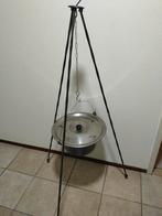 Driepoot met emaille pan Hongaars goulash heksenketel, Ophalen, Zo goed als nieuw, Overige materialen