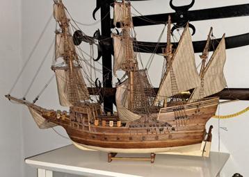  Prachtig oud modelschip beschikbaar voor biedingen