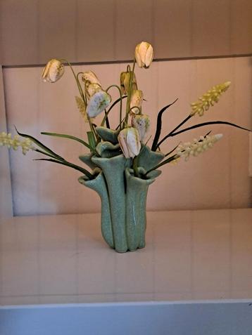 Leuk tulpenvaasje  beschikbaar voor biedingen