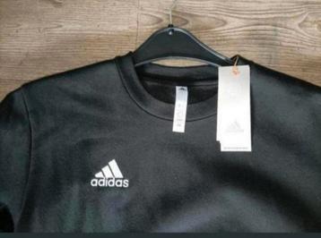 🧔sweater van adidas maat S🧔.    Nieuw beschikbaar voor biedingen