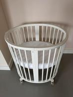 Stokke Sleepi mini V3 incl piekstok, hemeltje en hoezen, Ophalen, Zo goed als nieuw, Wieg